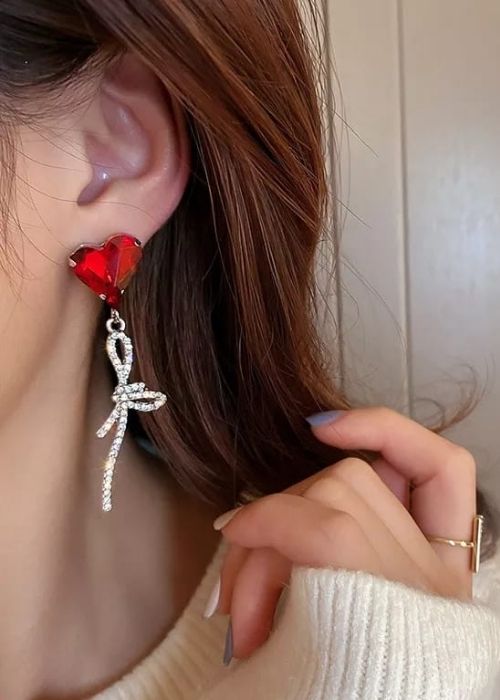 Aretes largos Corazon Rojo